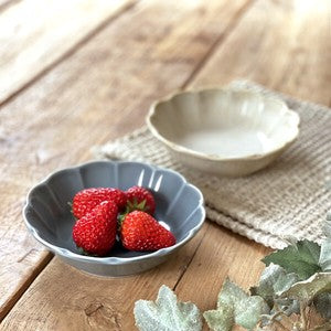 Chrysanthemum-Shaped Bowl, Mino Ware, Medium bowl, Made in Japan